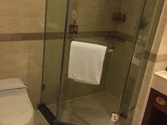 -南京金鹰皇冠假日酒店