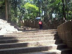 进入石城-金堂县云顶石城风景区