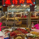 长沙人才懂… 这种路边搭棚的店才是真的好吃！