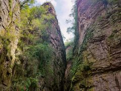 -龙潭大峡谷