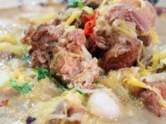 特色羊脊骨炖酸菜-四海回族饭店(前进大街店)