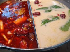 -湊湊火锅·茶憩(新中关购物中心店)