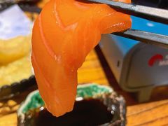 三文鱼厚切刺身-千羽鹤海鲜居酒屋Bistro(大望路店)