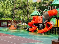 -红黄蓝幼儿园(颐东苑店)