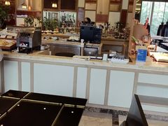 -大中华希尔顿酒店-念自助餐·嗨啤·小龙虾