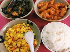 -西安外国语大学-学生食堂(栾树大道店)