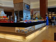 -亚龙湾希尔顿自助餐厅·海鲜·烧烤·沙滩BBQ·现场乐队