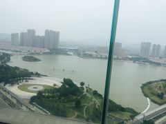 -荣誉国际酒店-云顶旋转餐厅