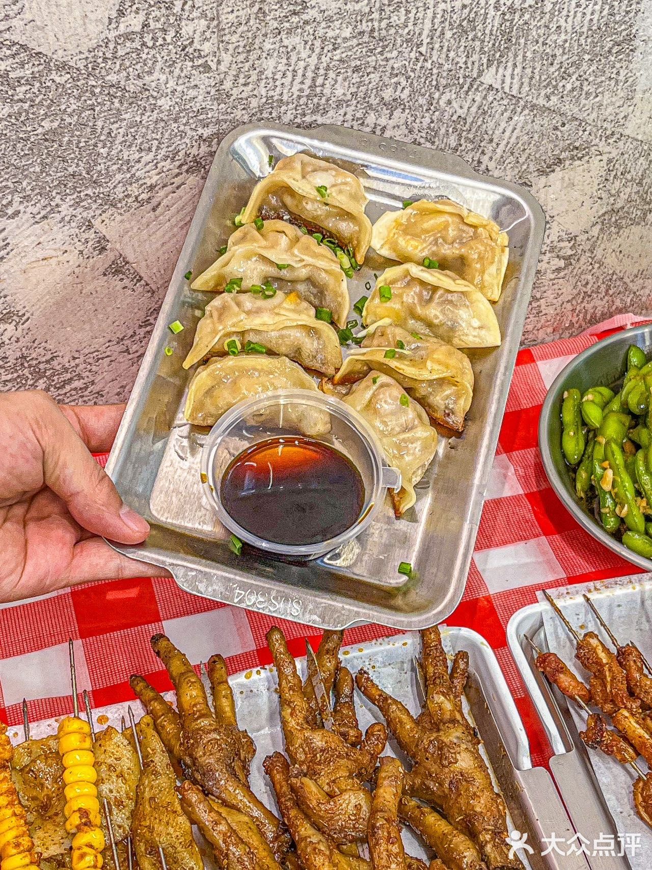 网友们没骗我曙光星城这家烧烤吼吼吃