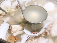 -三个椰子·现砍椰子鸡(金源CBD店)