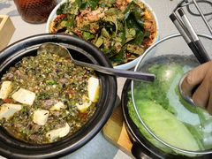 -有红鸡毛店·川菜(建设路店)