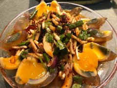 灰蛋拌折耳根-翠云楼·汽锅鸡·云南特色菜(翠湖公园店)