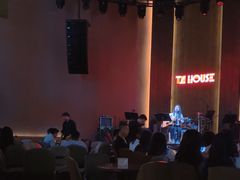 -TZ House音乐现场(来福士中心店)