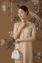 -上花轿婚纱摄影