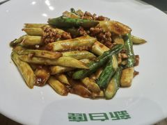 -新白鹿餐厅(滨江银泰店)