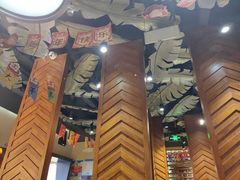 -左庭右院鲜牛肉火锅(金山万达店)