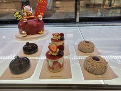 -Fridi Patisserie Cafe