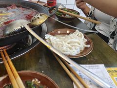 -黄潇洒老火锅(九眼桥宏济巷店)