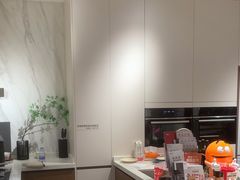 -索菲亚衣柜橱柜家具全屋定制(汶水红星店)