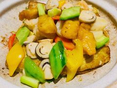 海鲜豆腐煲-香樟花园新粤料理(无锡万象城店)