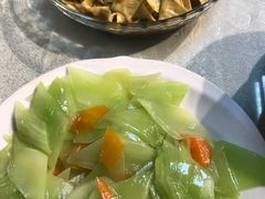 -民间瓦缸煨汤館(嵩山路店)