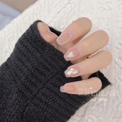 -吉吉靓甲美睫
