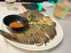 -肥肥虾庄·金牌油焖大虾(首义路店)
