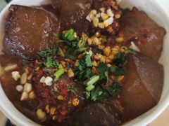 -许西美食一条街