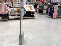 -优衣库(威海威高购物中心店)