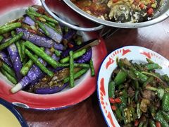 -老三样·美食研究中心(世贸路店)