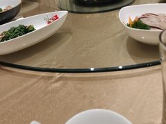 -满江红四季餐厅 · 国家五钻级酒家(新纪元大酒店店)