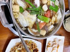 -牛小隆牛肉面馆(四牌楼店)
