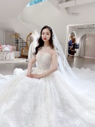 -艾米丽婚纱礼服