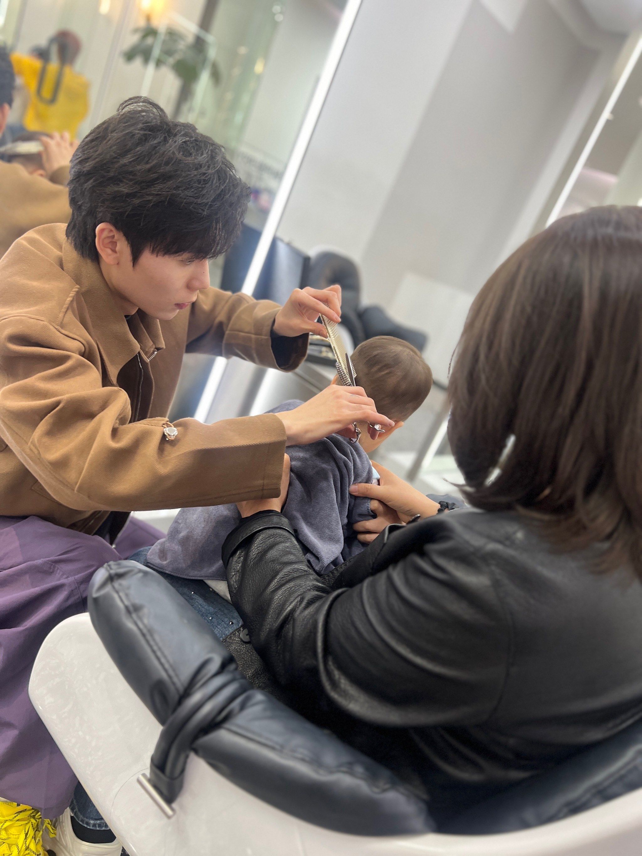 简单又好看的发型 人气美发店 化妆师的工作日常 懂你的发型师