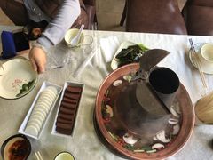 -羊家胡同·龙虾烧烤火锅(龙汇路店)
