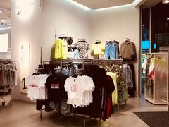 -H&M(来又来时尚购物广场店)