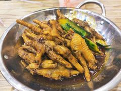 -江城燕子大排档(江汉路步行街店)