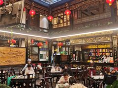 大堂-蔼若春.传承三十年云南菜(金碧公园店)