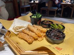 -丁里羊肉小镇(天鹅湖总店)