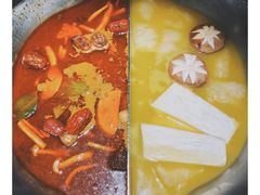 台式麻辣锅-湊湊火锅·茶憩(杭州湖滨银泰in77店)