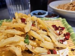 -肥肥虾庄·金牌油焖大虾(杨园滨江时代walk店)