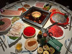 -二荆条·蜀鲜汇城市森林火锅