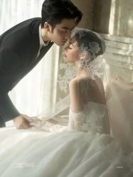 -雪中彩影婚纱摄影·微光艺术中心