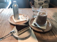 -reading cafe瑞汀咖啡(新华路店)