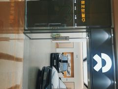 -蔚来空间(北京颐堤港店)