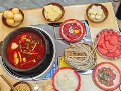 -钱摊摊安顺夺夺粉火锅(宏大广场店)