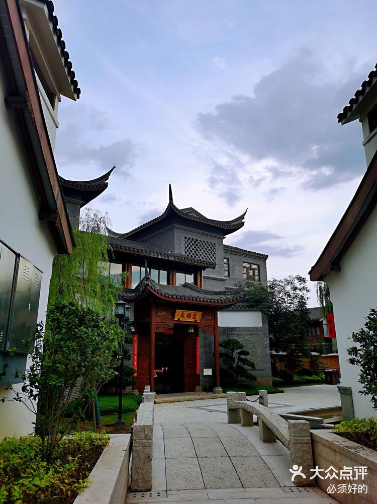 福州闽越水镇旅游景区