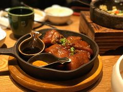 香辣烤猪蹄-云海肴云南菜(正大广场店)