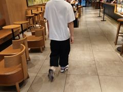 -星巴克(广州百信广场东区店)