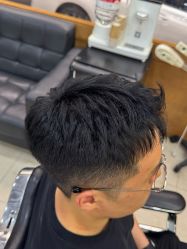 -MARTIN'S BARBER SHOP男士理发馆